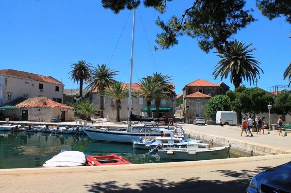 Apartments Bartul Sućuraj Eksteriør billede
