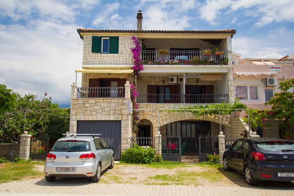 Apartments Bartul Sućuraj Eksteriør billede