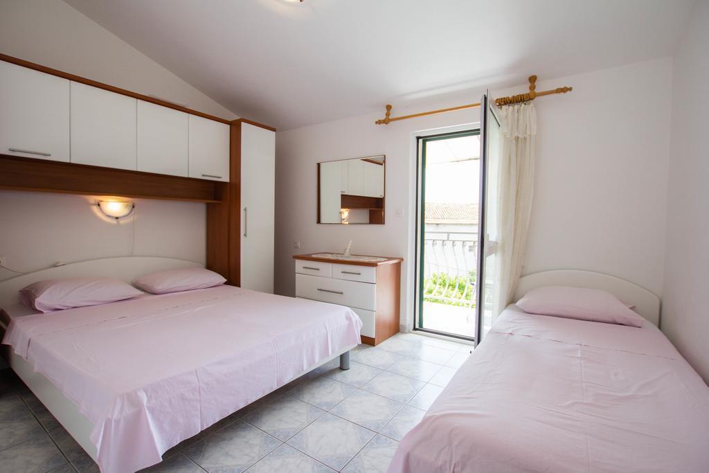 Apartments Bartul Sućuraj Eksteriør billede