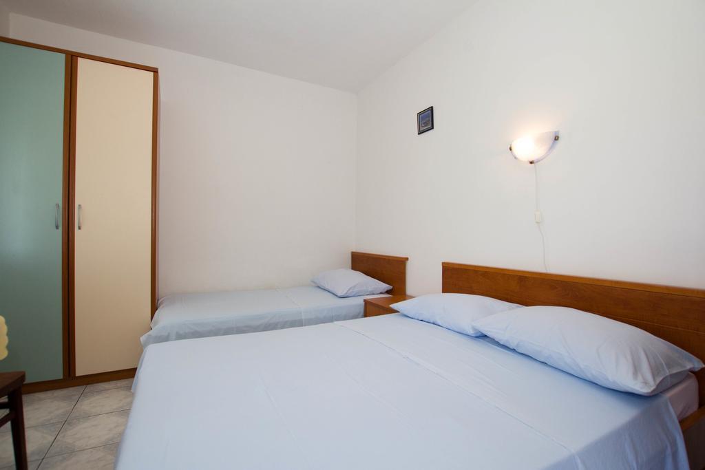 Apartments Bartul Sućuraj Eksteriør billede