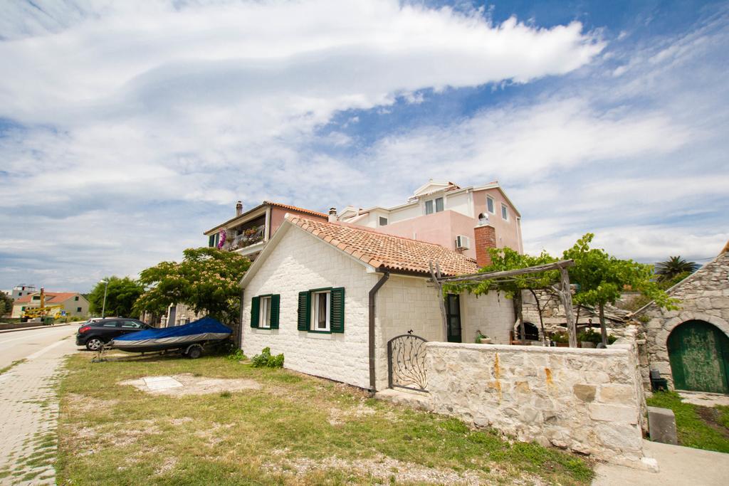 Apartments Bartul Sućuraj Eksteriør billede